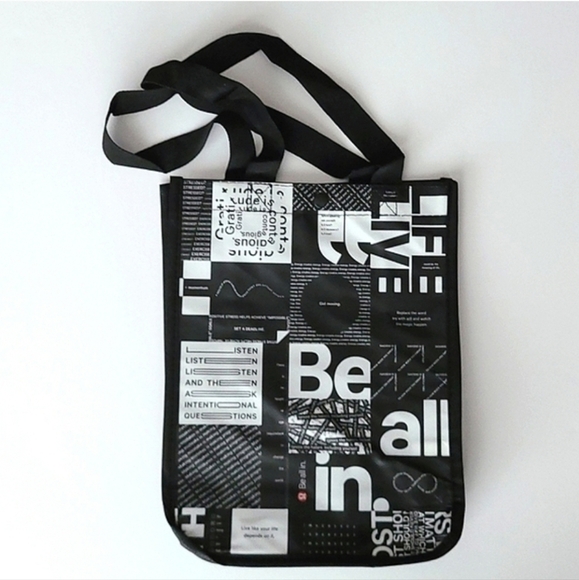 Lululemon 3 Reusable Totes Caryall  Red White Black - Picture 3 of 9